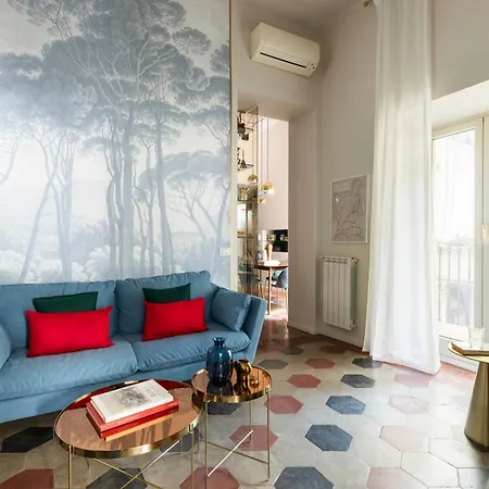 Apartment Ych-colosseo Book House