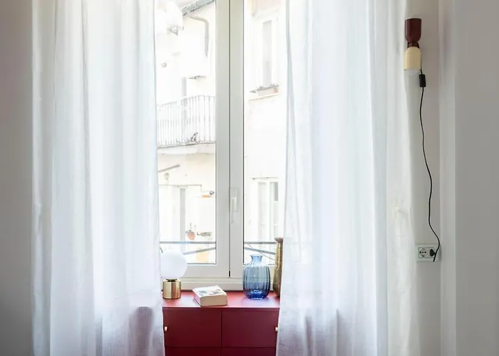 Ych-colosseo Book House Apartment