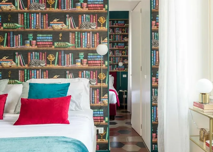 Ych-colosseo Book House Apartment Rom